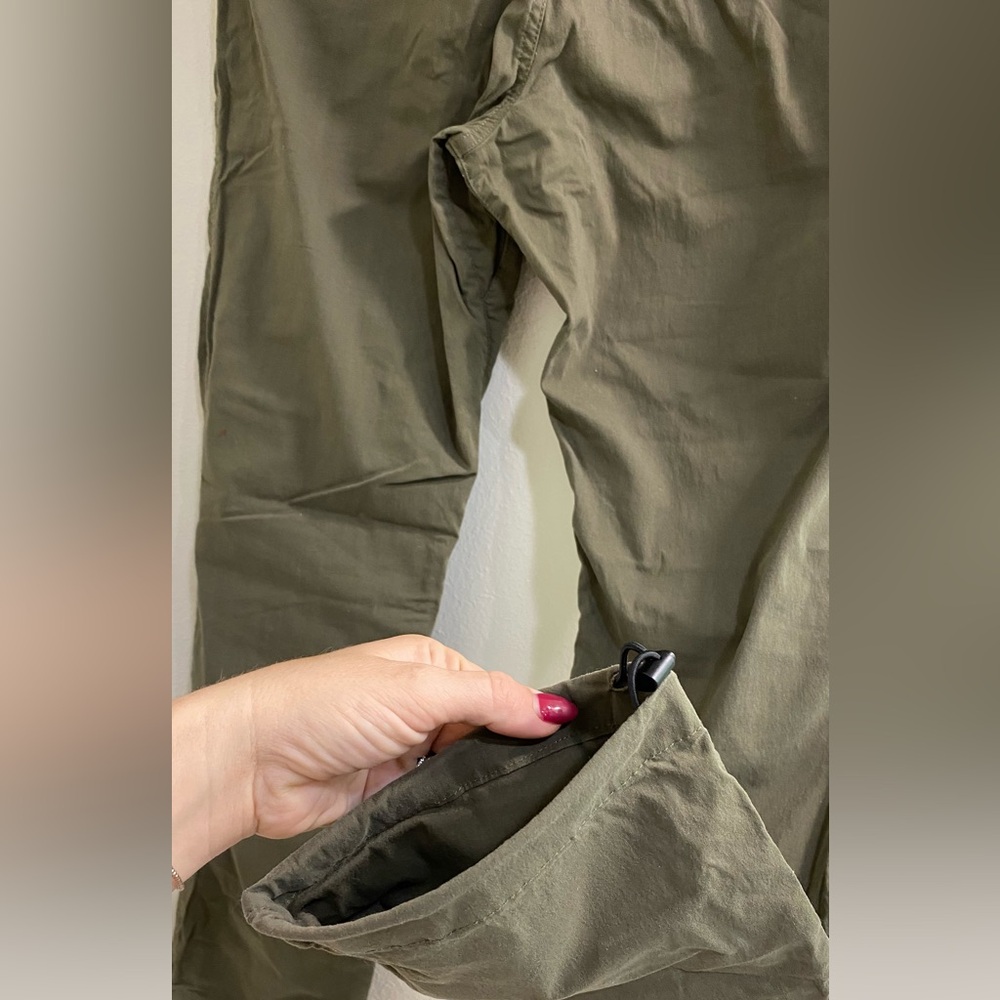 The North Face Men's Green Cargo Pants - Picture 7 of 8